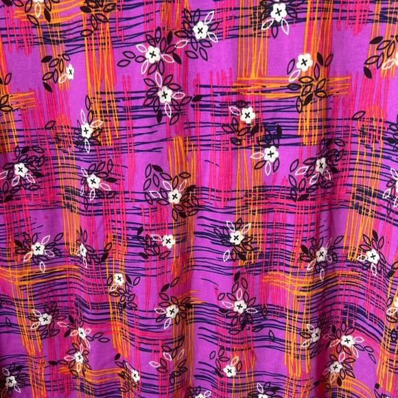 NWT LuLaRoe Debbie Pink Long Sleeve Sheath Dress - Picture 3 of 6